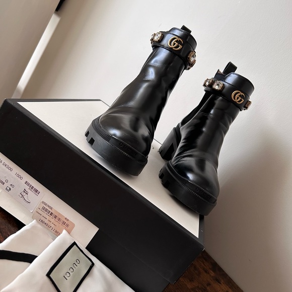 AUTHENTIC Gucci boots size 40 fits 39 brand new I bought on SSENSE - Picture 2 of 7
